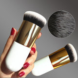 Chubby Foundation Brush White and Brown